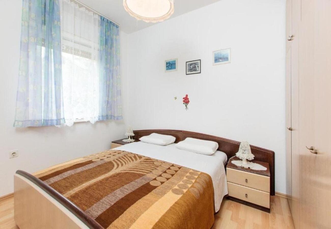 Apartment Knez 1 - 50 M From Beach Podstrana Luaran gambar