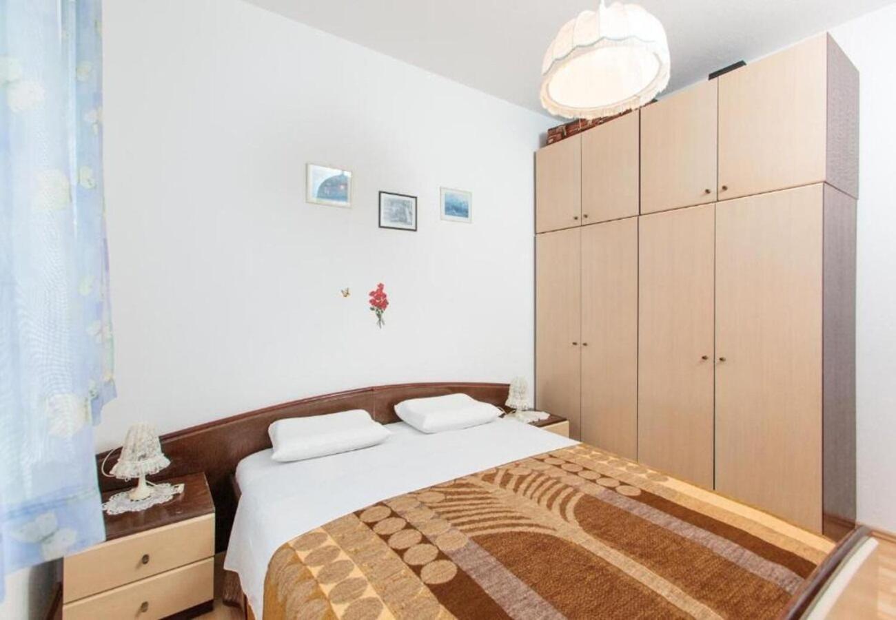 Apartment Knez 1 - 50 M From Beach Podstrana Luaran gambar