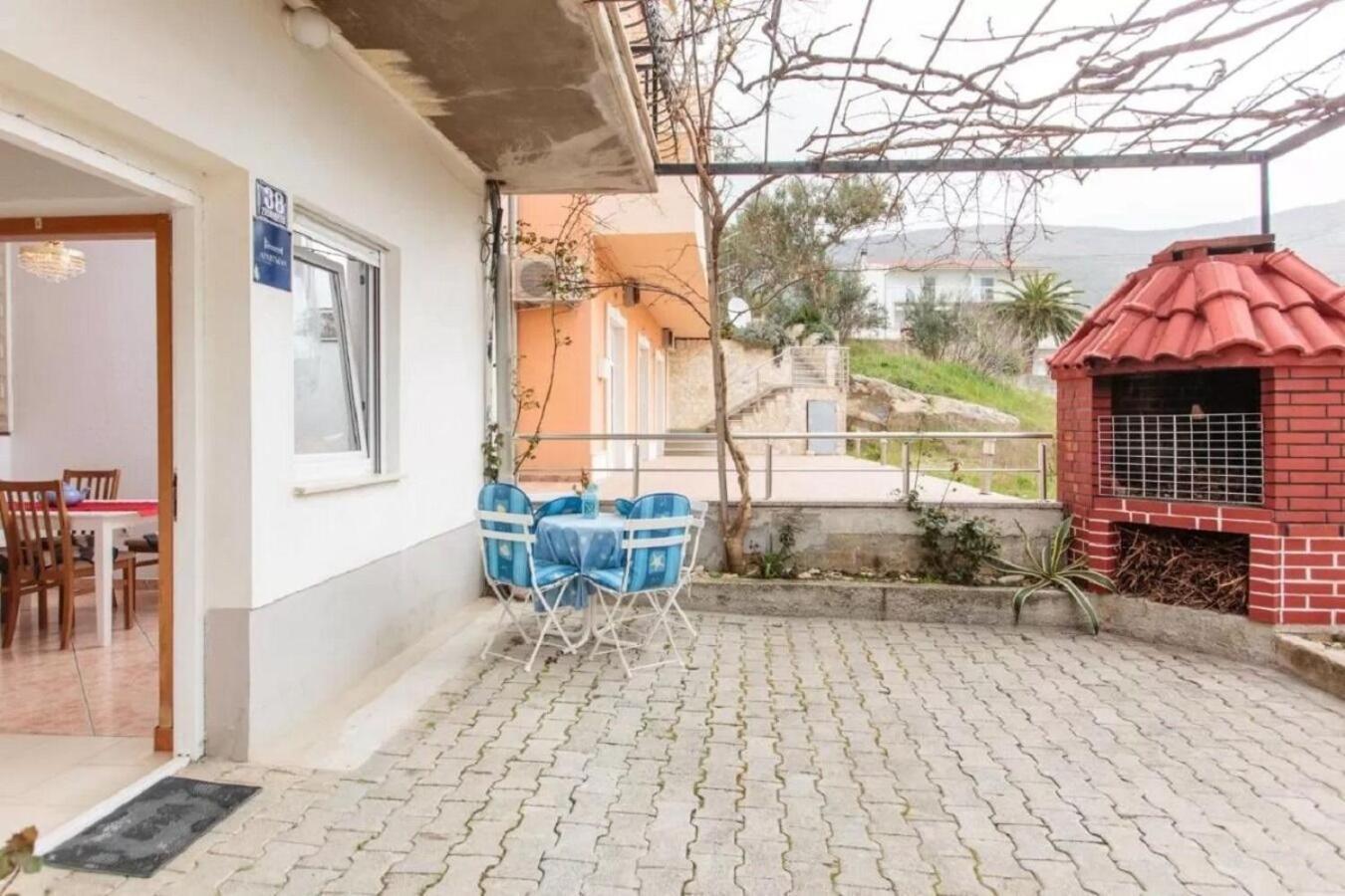 Apartment Knez 1 - 50 M From Beach Podstrana Luaran gambar